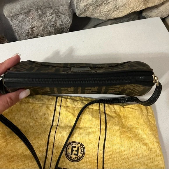 Vintage Fendi Zucca Mini Crossbody Clutch Bag - Picture 5 of 16